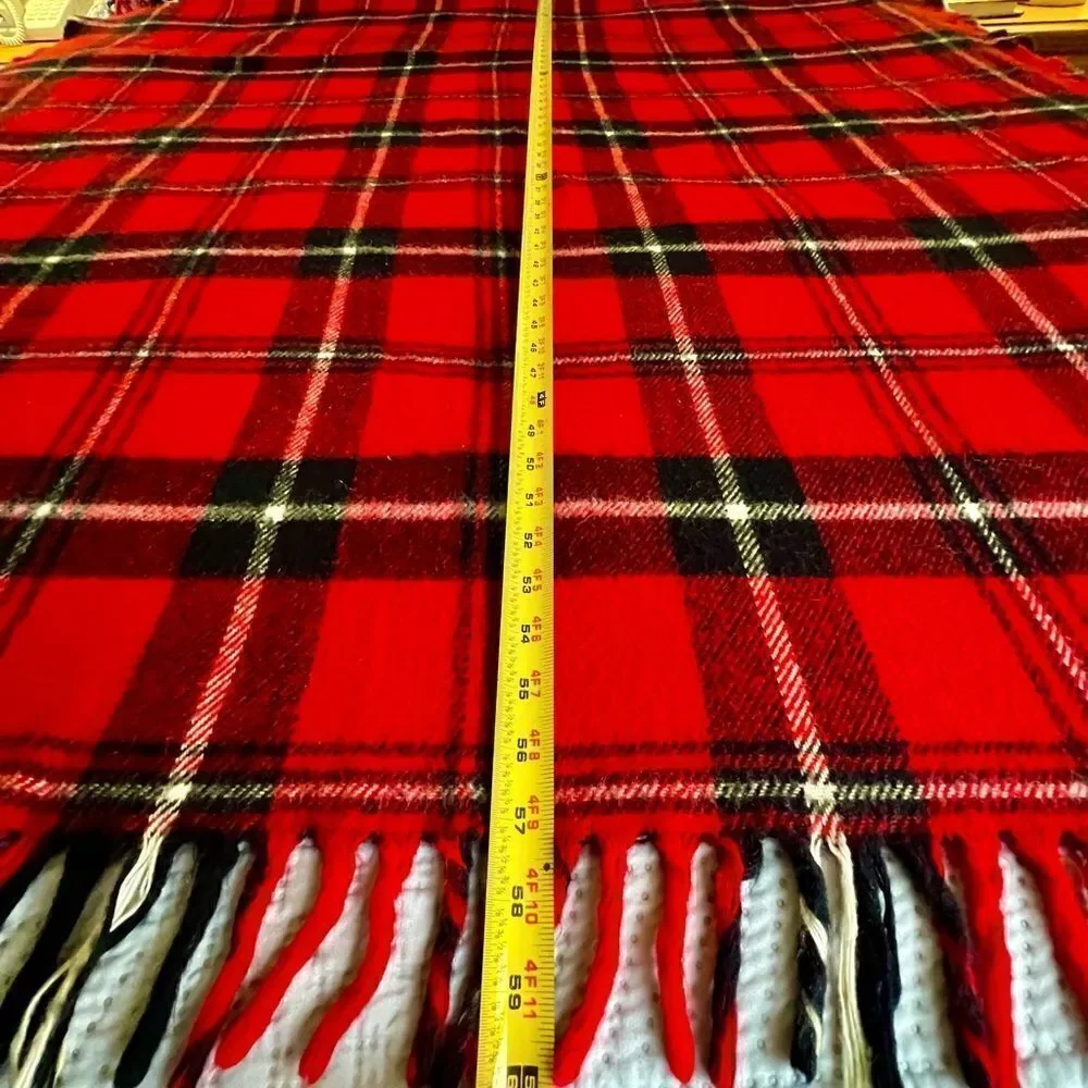VTG Faribo Faribault Blanket Woolen Mills Co Red Plaid Fringed Acrylic Throw